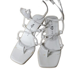 Katy Perry Sandals heeled White Size 35 = Size 5 US